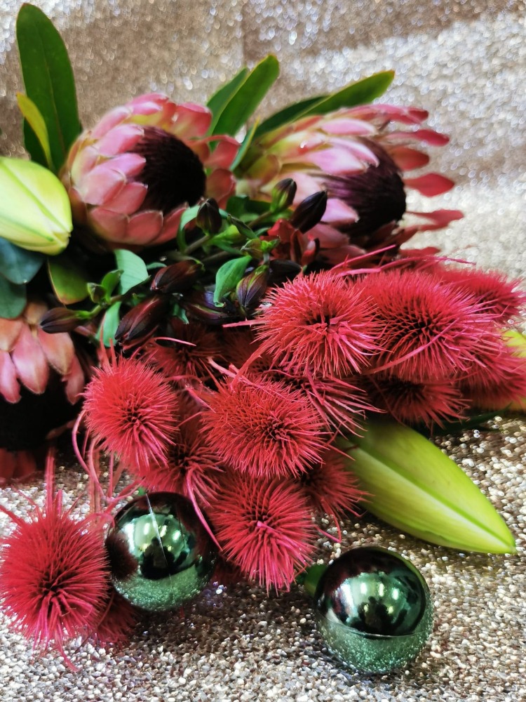 Deck The Halls - Florist Choice Mix
